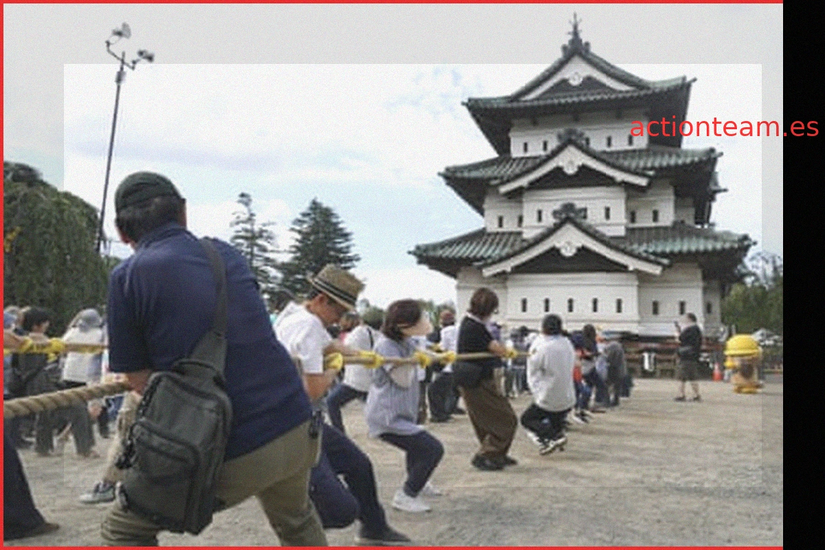 Japón: 1.800 personas tiran de un castillo de 360 toneladas para su restauración