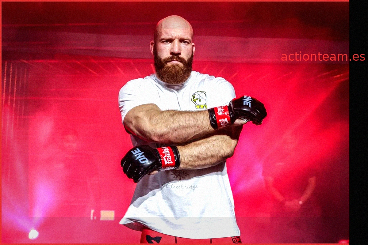 Paul Elliott: De los Animales a la Cima del MMA