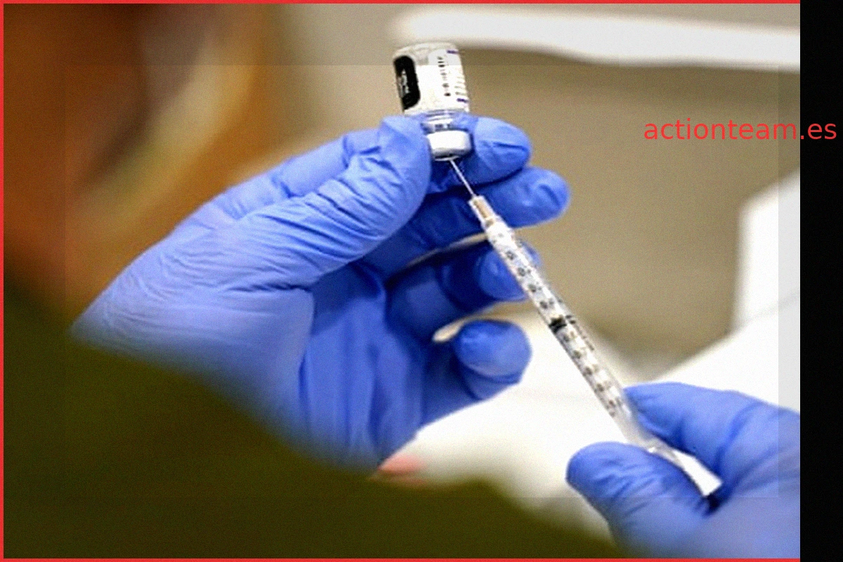 La FDA aprueba vacunas actualizadas contra el COVID-19 para la variante XFG predominante